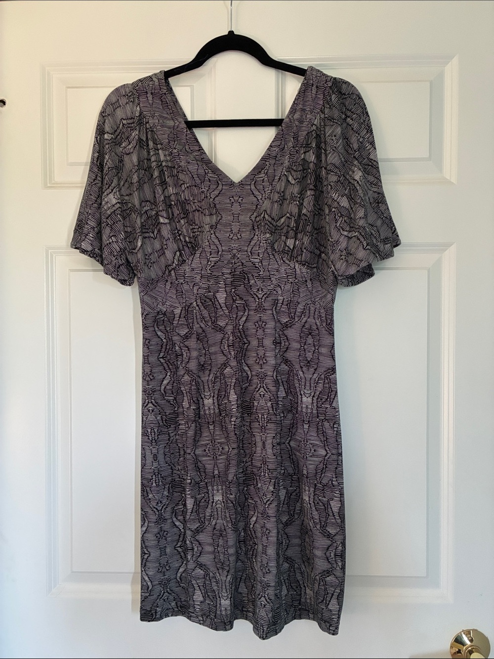 CAbi Purple Patterned V-Neck Flutter Sleeve Dress